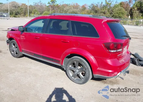 2015 Dodge Journey Crossroad z USA, uszkodzony, nr VIN 3C4PDCGG3FT682729